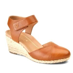 New Vionic Aruba Loika Women’s Tan Wedge Sandal with Ankle Strap